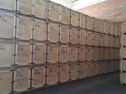 昆明木包装箱要在外表涂什么涂料吗